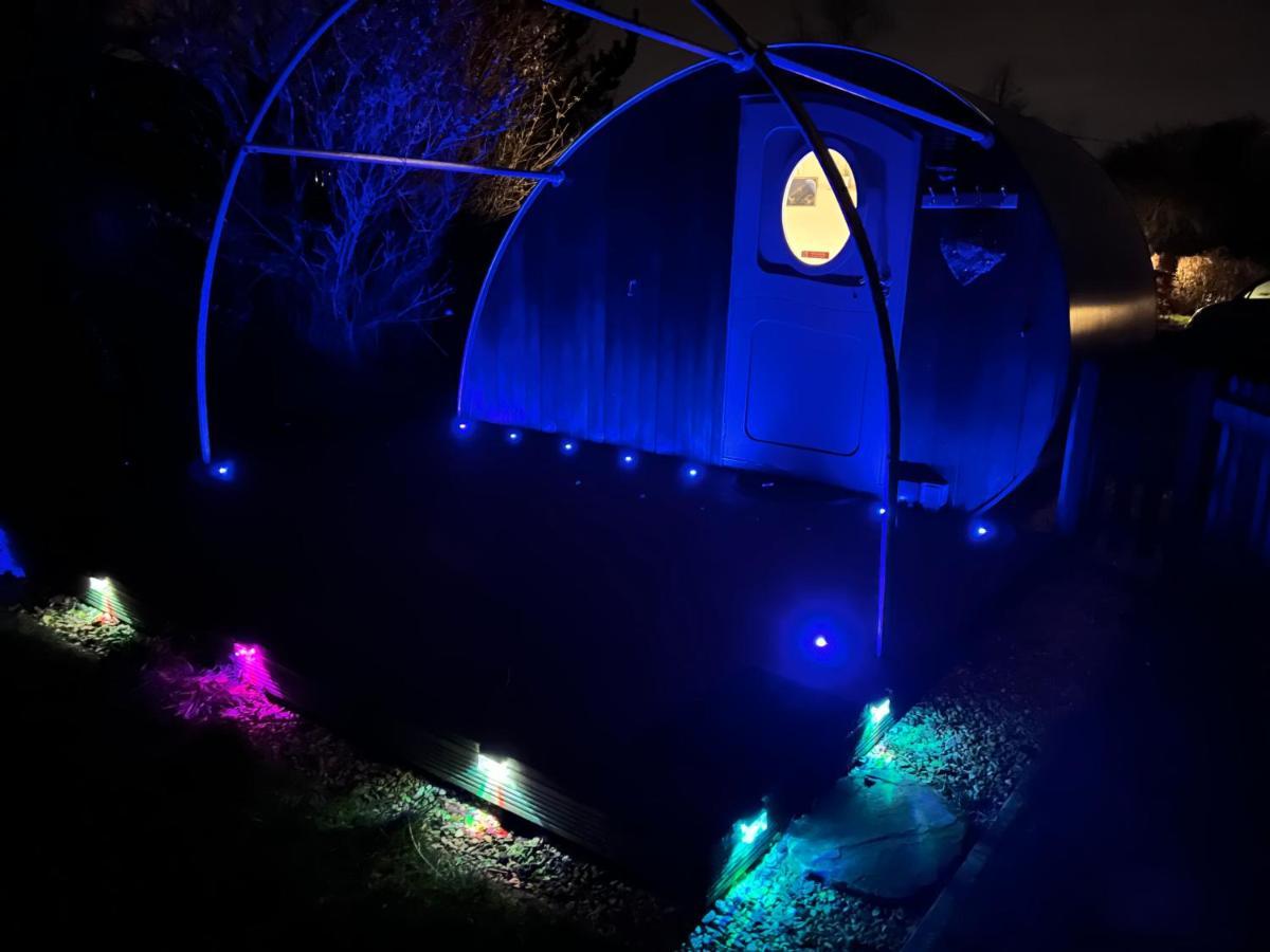 Stonehenge Campsite & Glamping Hotel Berwick St James Buitenkant foto